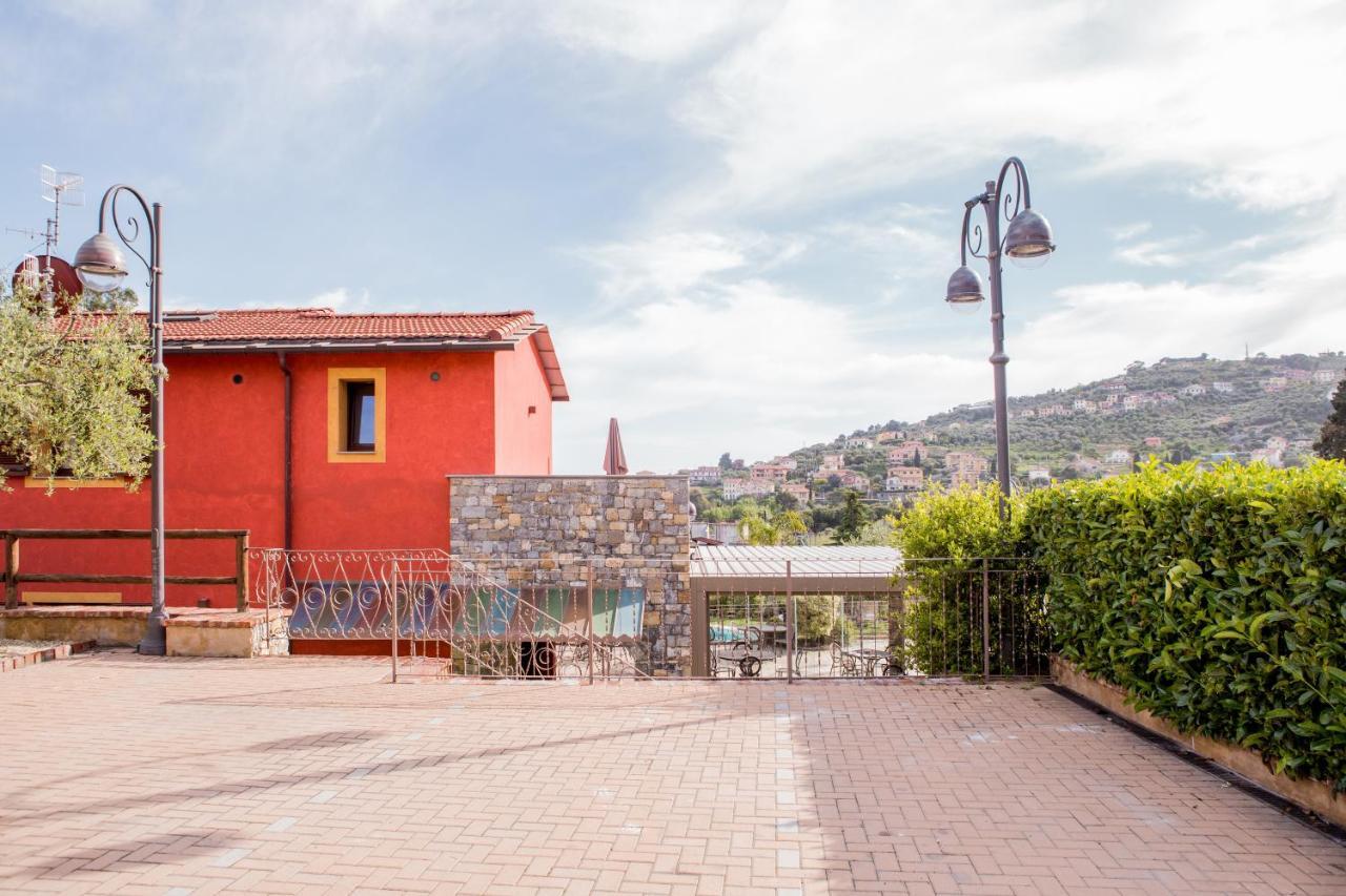 Leonardo Resort Империа Екстериор снимка